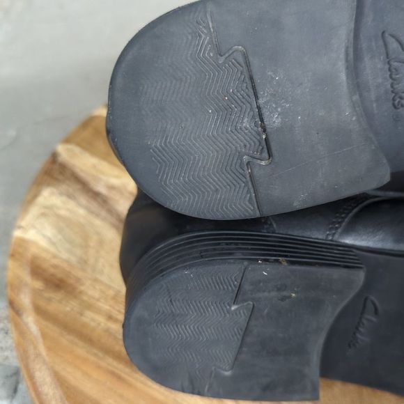 COLLECTION by Clark's Chelsea Ankle Boots Black Leather Men's Size 10 Blue Laces - Picture 9 of 12